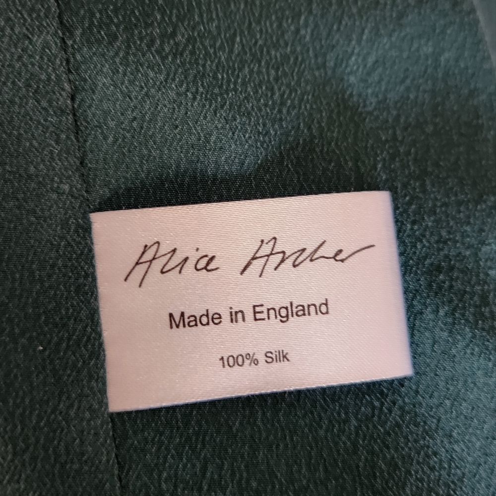 Alice Archer Green Silk Kimono - Picture 16 of 16